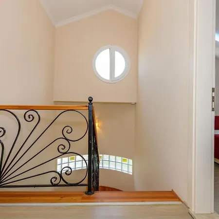 Musa - 5 Bedroom In Hisaronu *