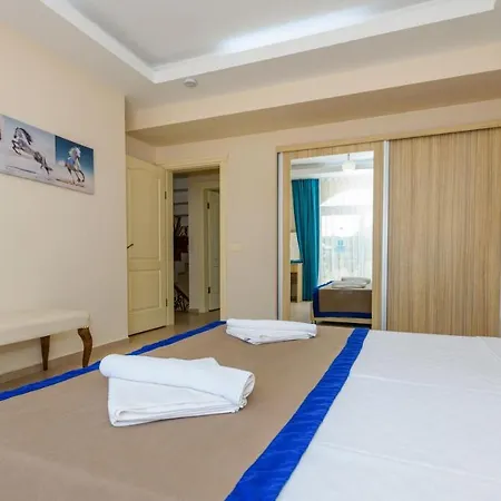 Musa - 5 Bedroom In Hisaronu *
