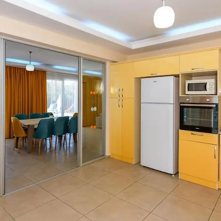 Musa - 5 Bedroom In Hisaronu フェティエ