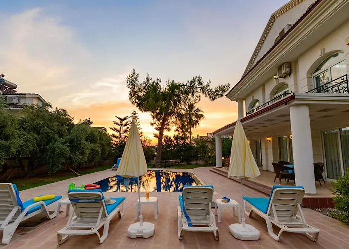 Villa Musa - 5 Bedroom In Hisaronu *