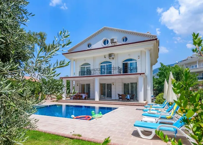 Villa Musa - 5 Bedroom In Hisaronu *