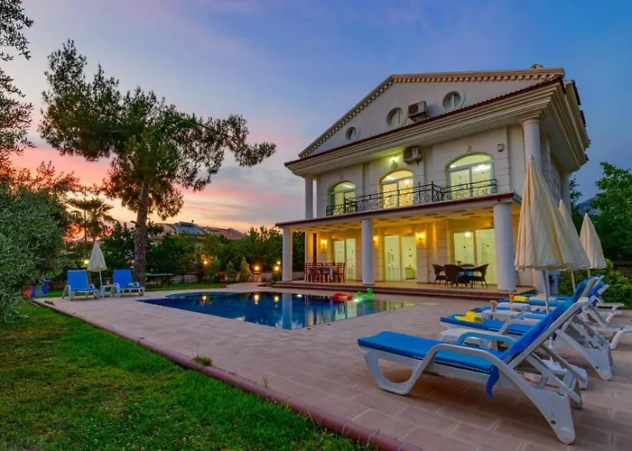 Villa Musa - 5 Bedroom In Hisaronu